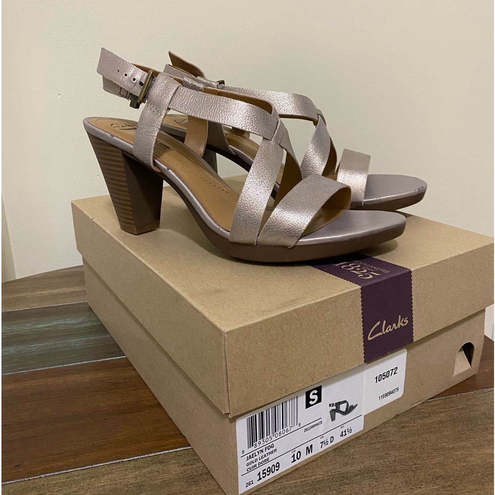 Clark’s - Gold Leather Heels